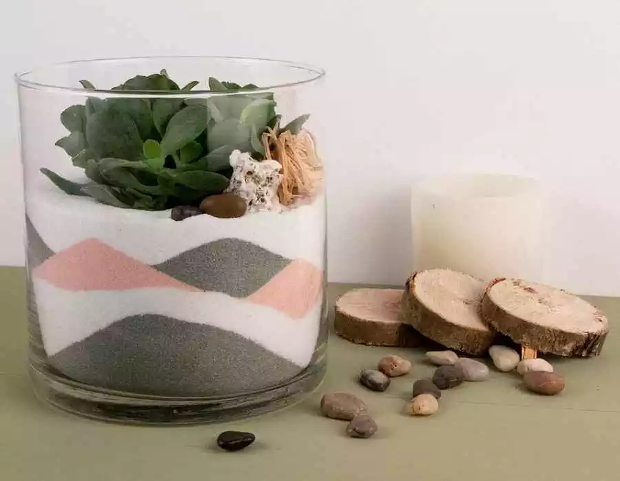 Libera al artista que llevas dentro con la arena de colores. Crea obras vibrantes y texturizadas sin pinceles. ¡Atrévete a experimentar tu creatividad!