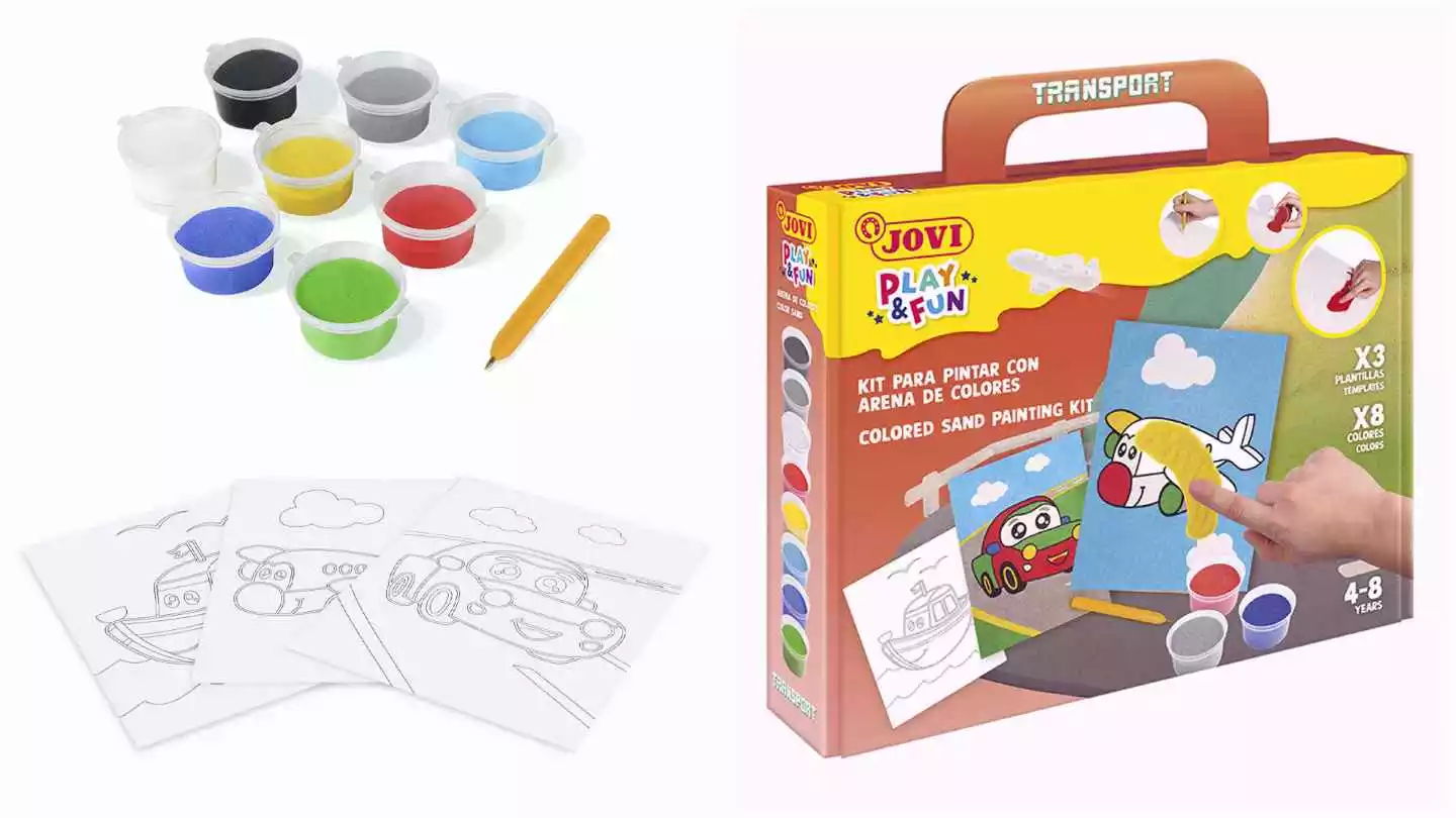 Kit para pintar con arena de colores Transportes Descubre el juego Pinta con Arena de Colores Vehículos, una actividad creativa que estimula la imaginación de los niños mientras se divierten decorando.