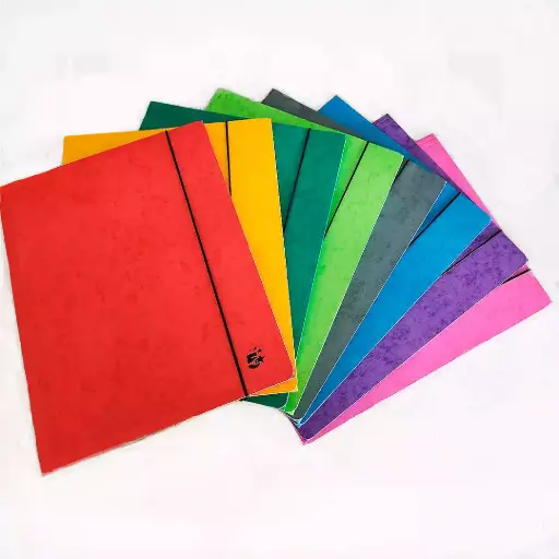 Carpeta con gomas tamaño folio 3 solapas